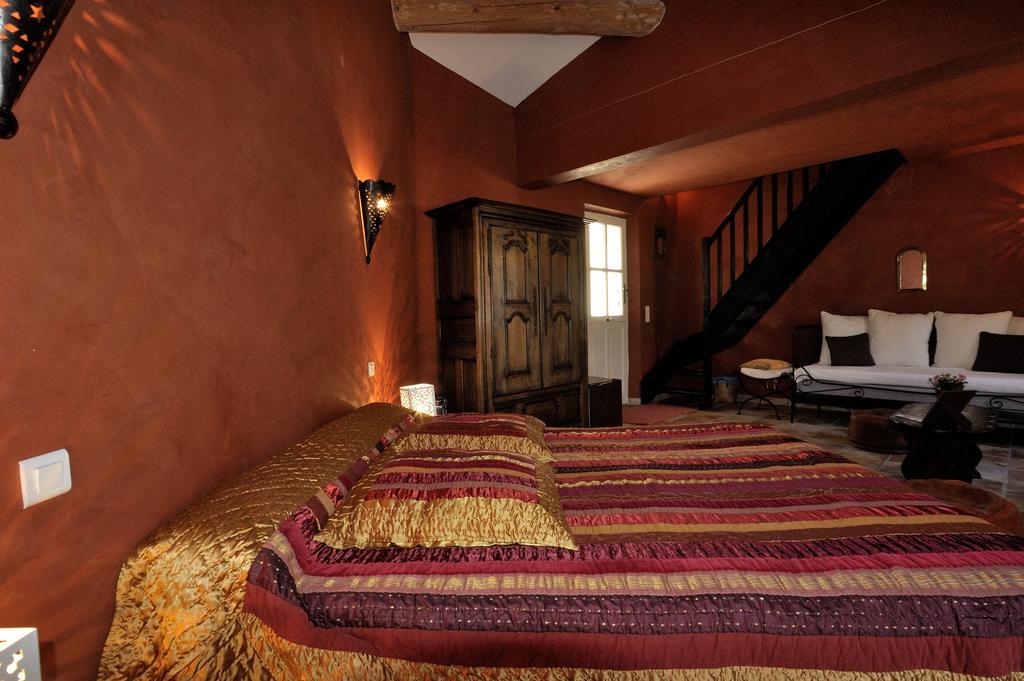 Bed and Breakfast Mas De Lure Салон-де-Прованс Экстерьер фото